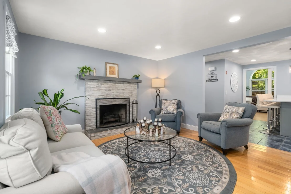 Photo of 5 Crockett Cir