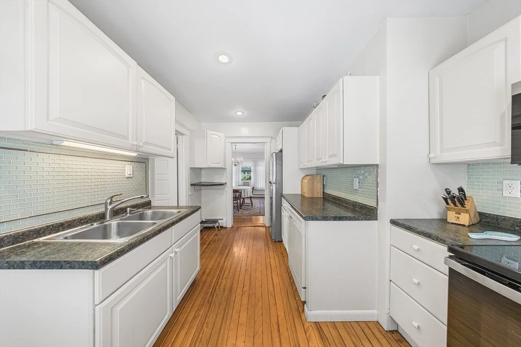 Photo of 34 Monroe Ave