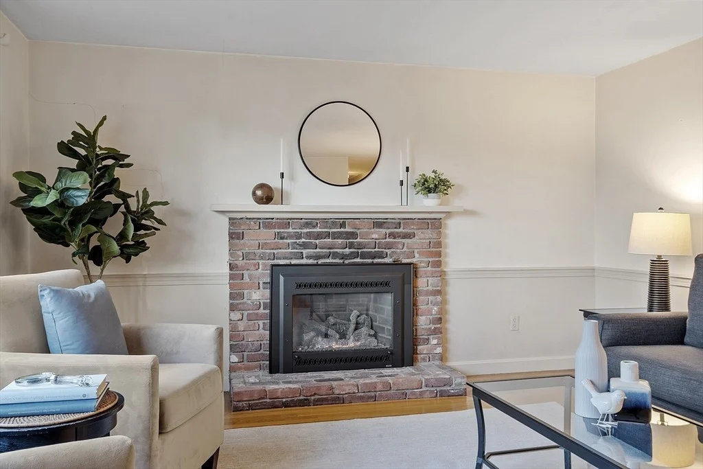 Photo of 4 Crown Road