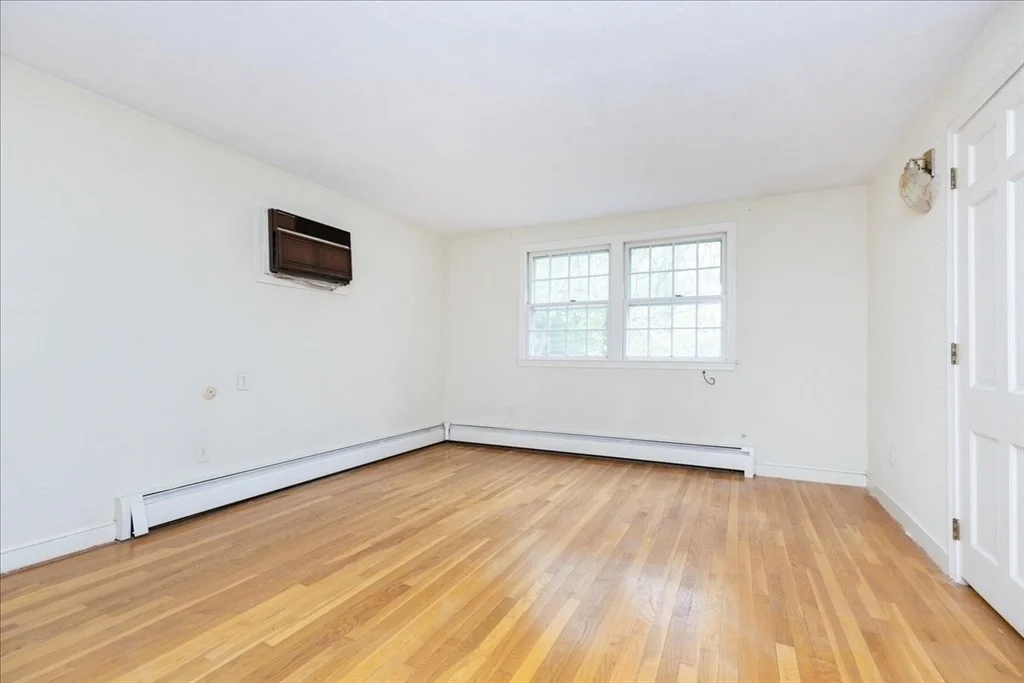 Photo of 9 Strawberry Hill Lane
