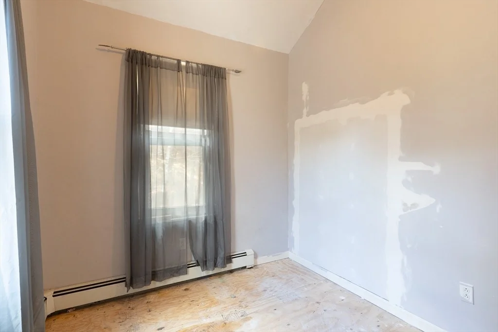 Photo of 68 Lyon Rd