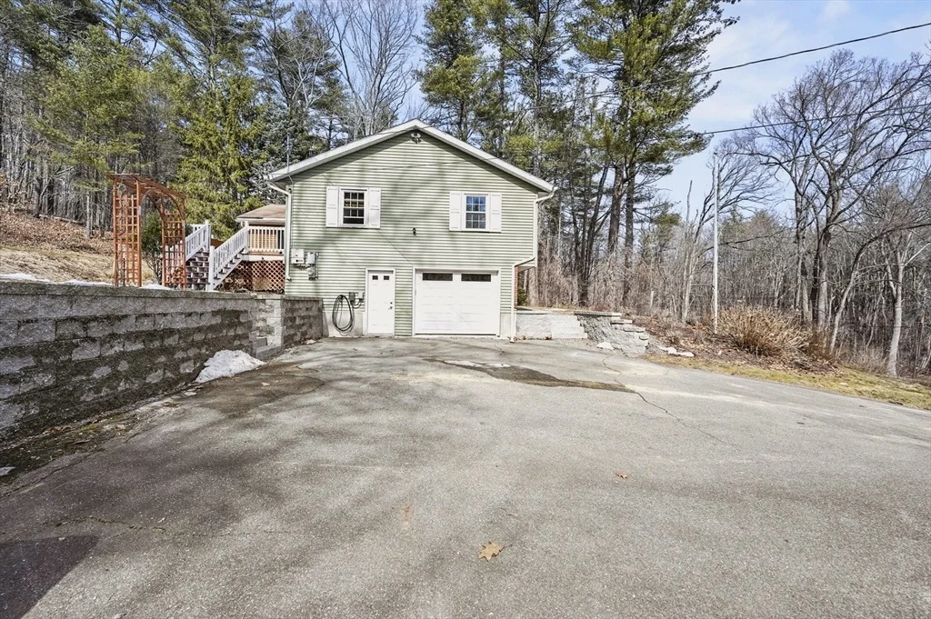 Photo of 609 Langen Road