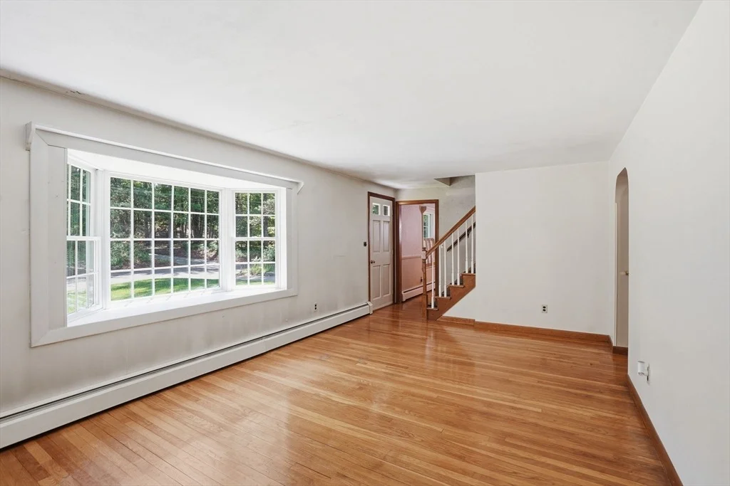 Photo of 33 Cold Spring Rd