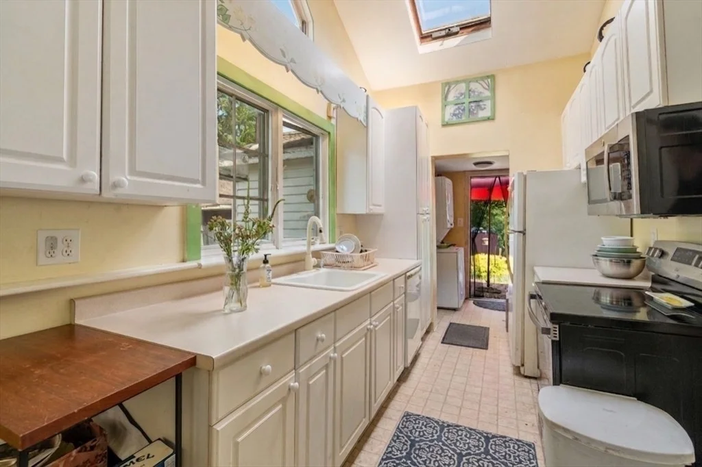 Photo of 120 Summer St