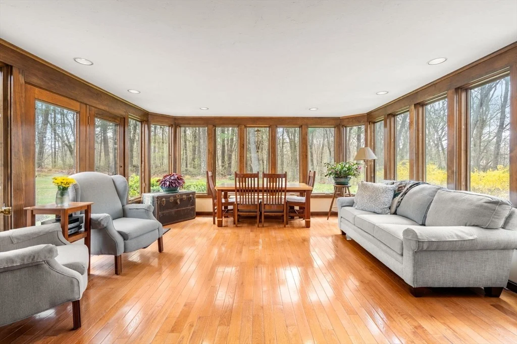 Photo of 71 Jennifer Drive
