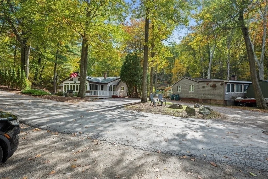 Photo of 7 Lawson Ave