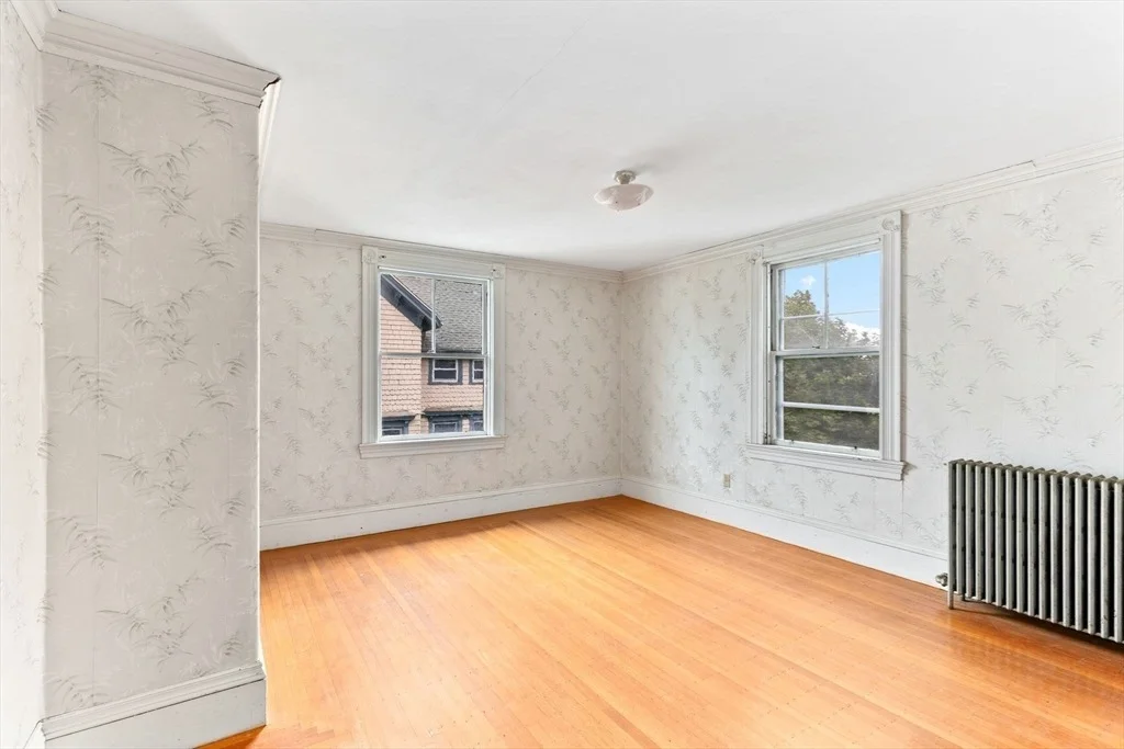 Photo of 330 Lincoln Ave