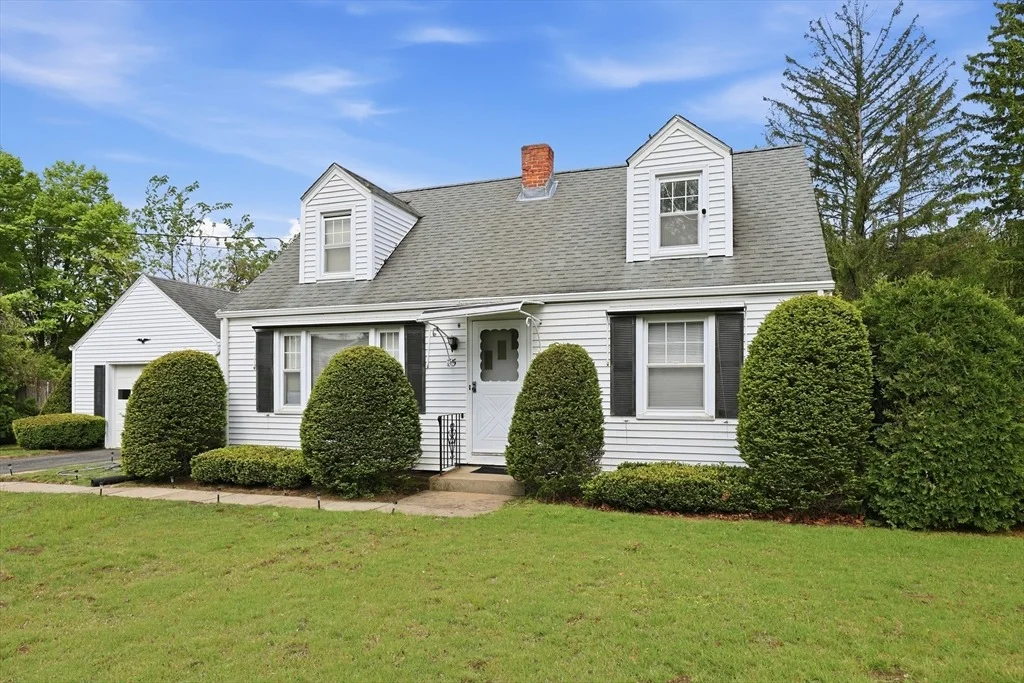 Photo of 55 River Rd