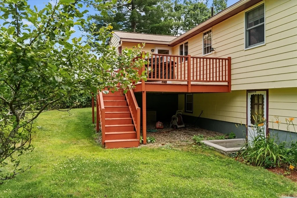 Photo of 9 Brentwood Dr