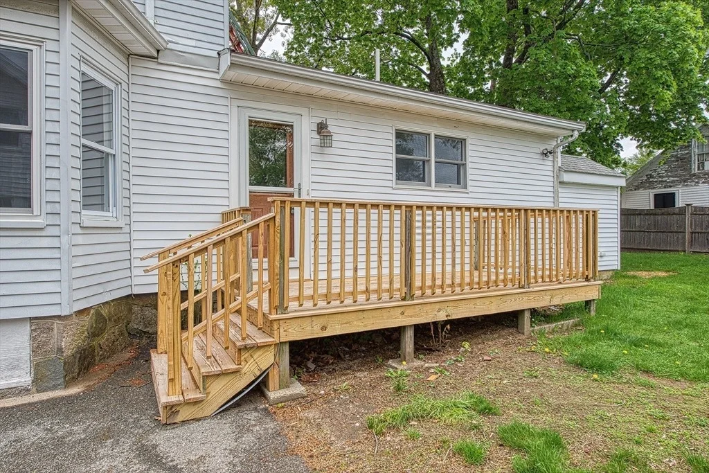 Photo of 17 Cushing Ave