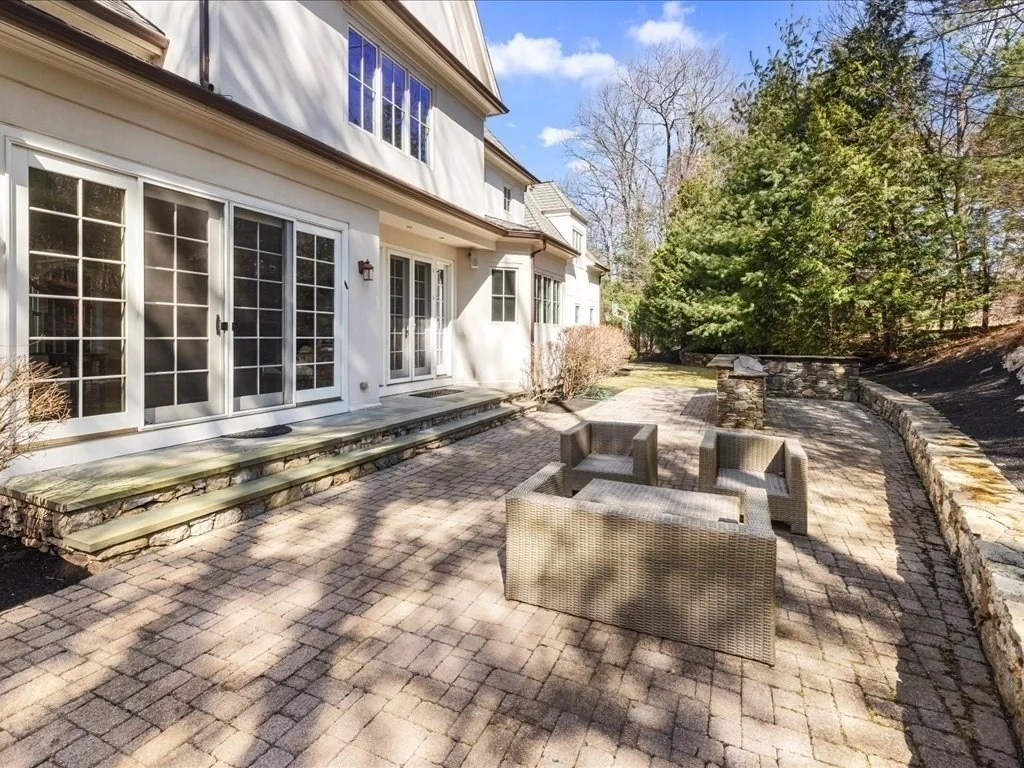 Photo of 2 Copperbeech Circle
