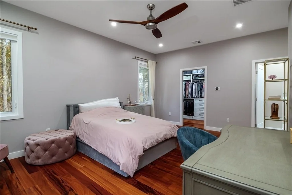 Photo of 145 W River Street