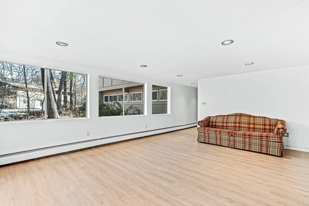 Photo of 32 Indian Ridge Rd