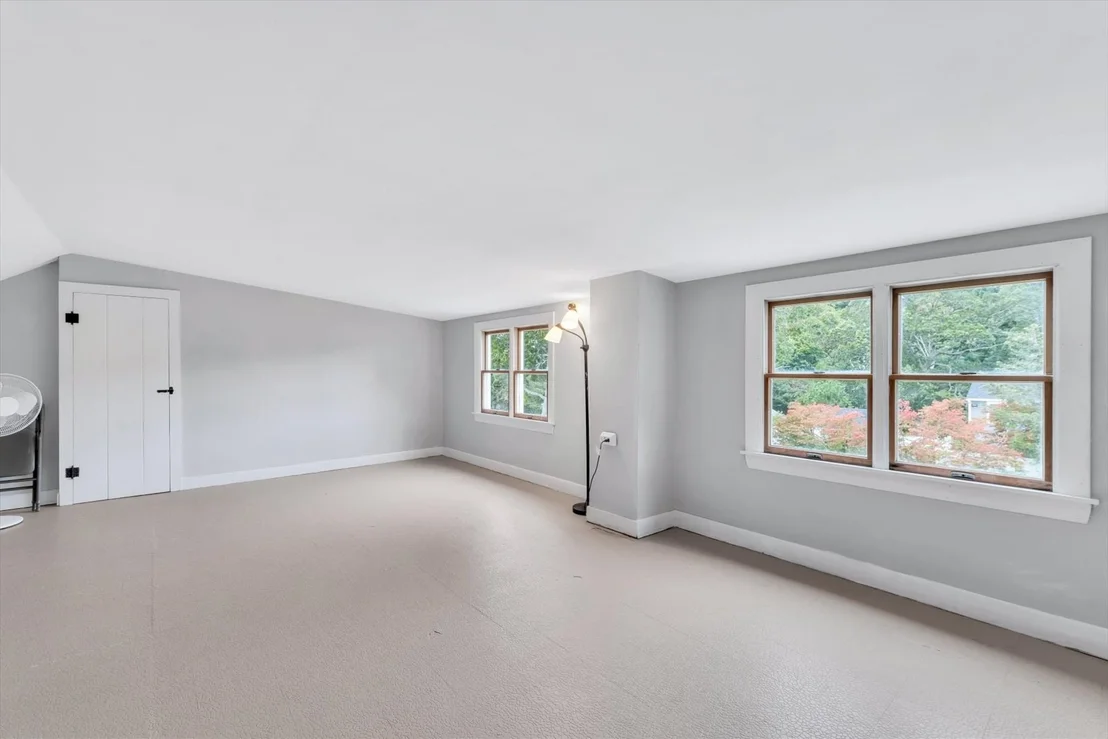 Photo of 7 Queens Bay Ln