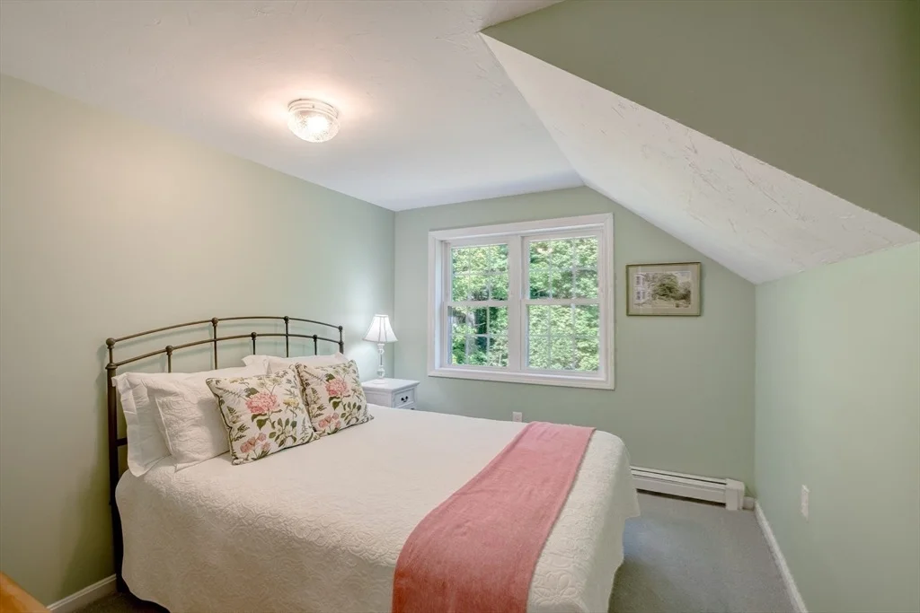 Photo of 70 Willard Road