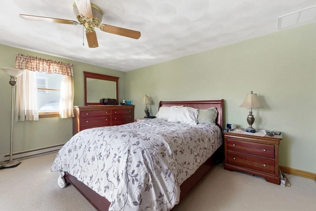 Photo of 43 Woodside Ln