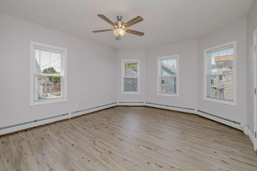 Photo of 154 Mott St