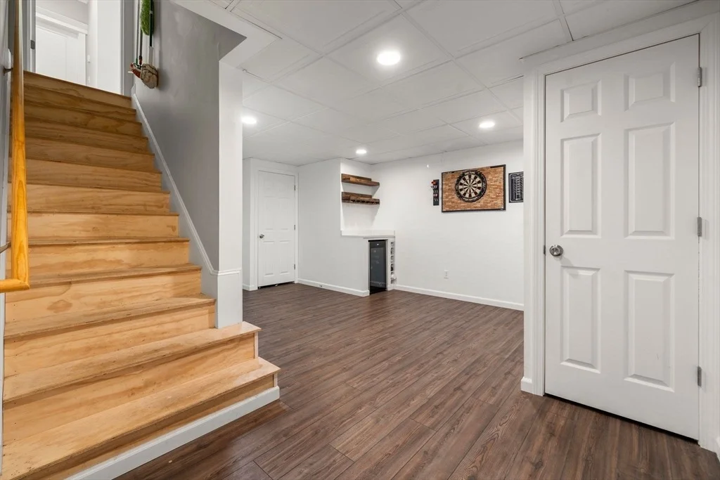 Photo of 24 Lynn Dr