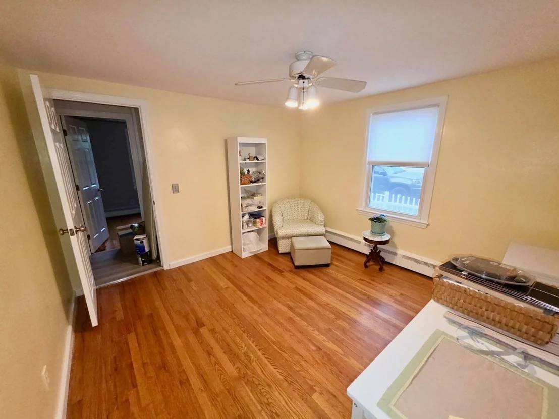 Photo of 417 River Rd