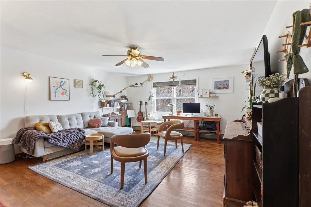 Photo of Unit C at 68 Colonial Cir