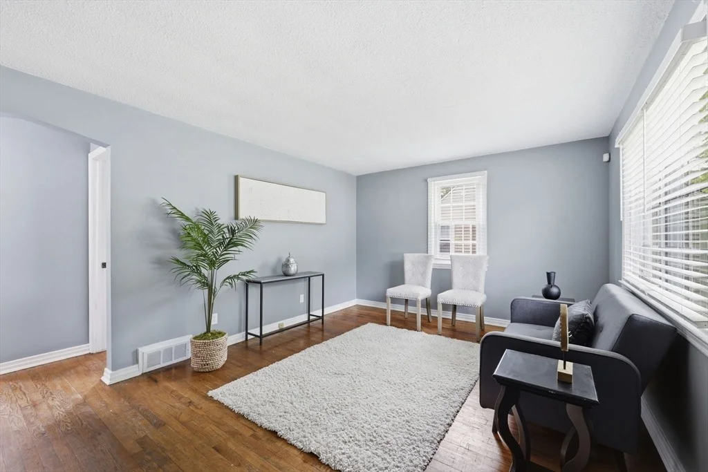 Photo of 111 Breckwood Blvd