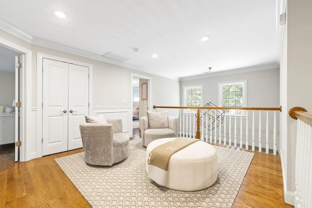 Photo of 100 Nobscot Drive