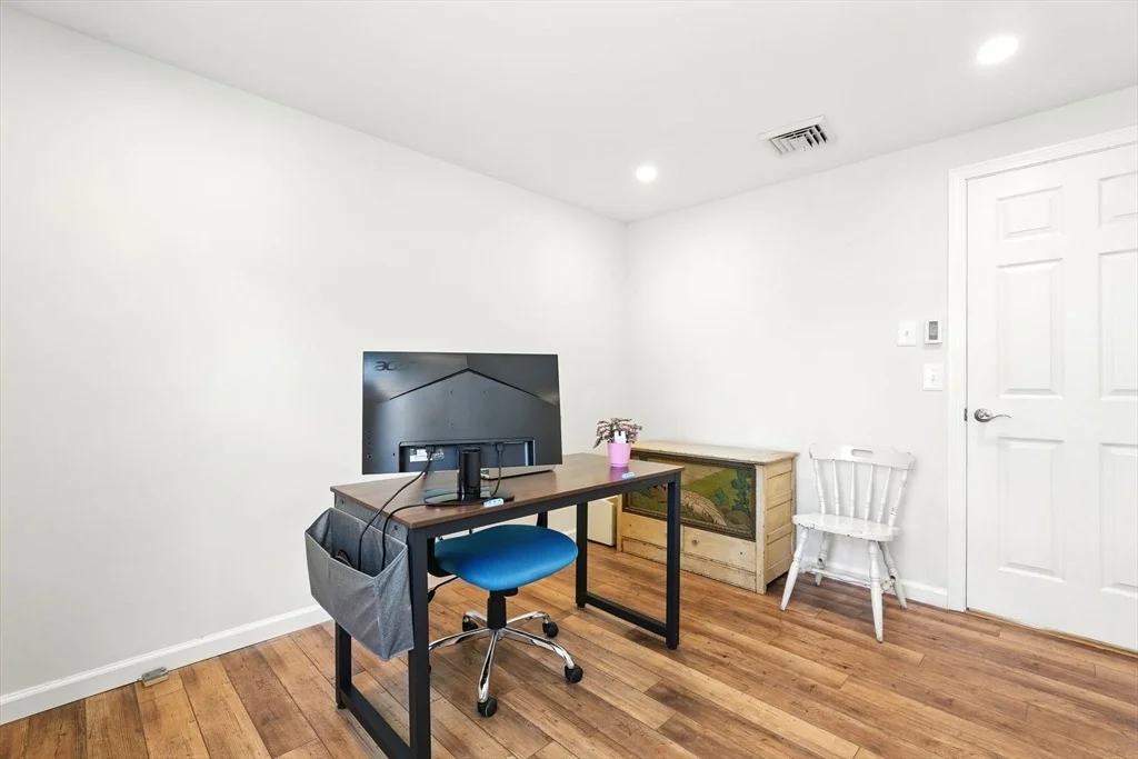 Photo of 319 Casey Dr