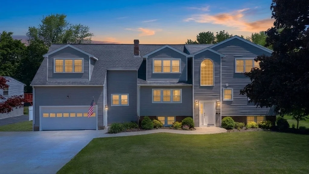 Photo of 7 Eaton Dr