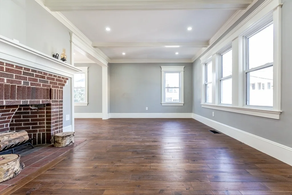 Photo of 79 Huron Cir