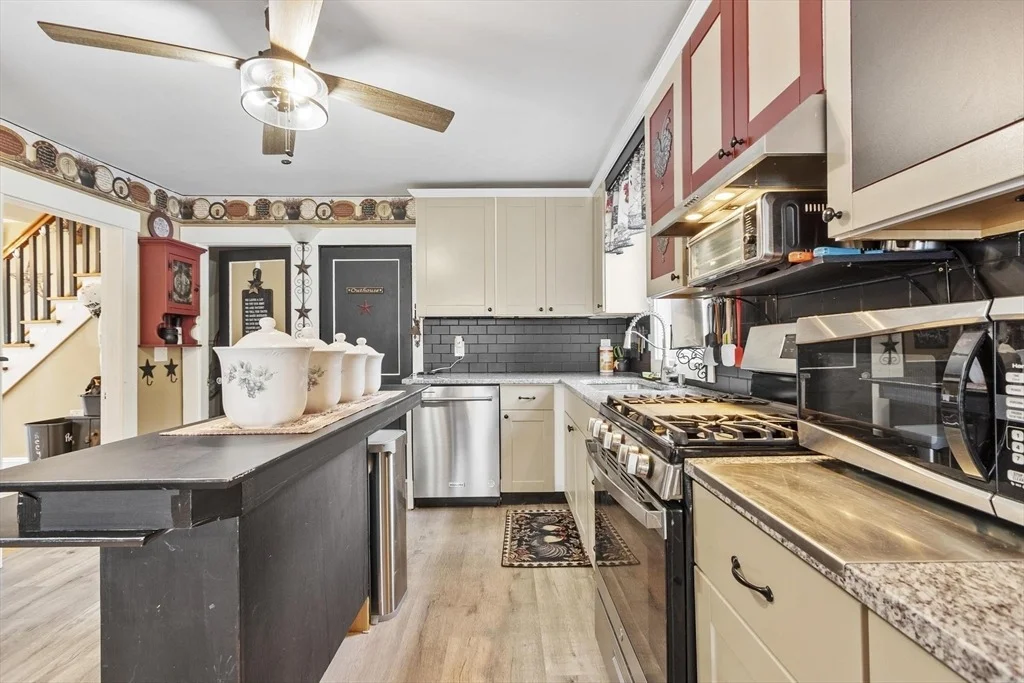 Photo of 27 Cedar St