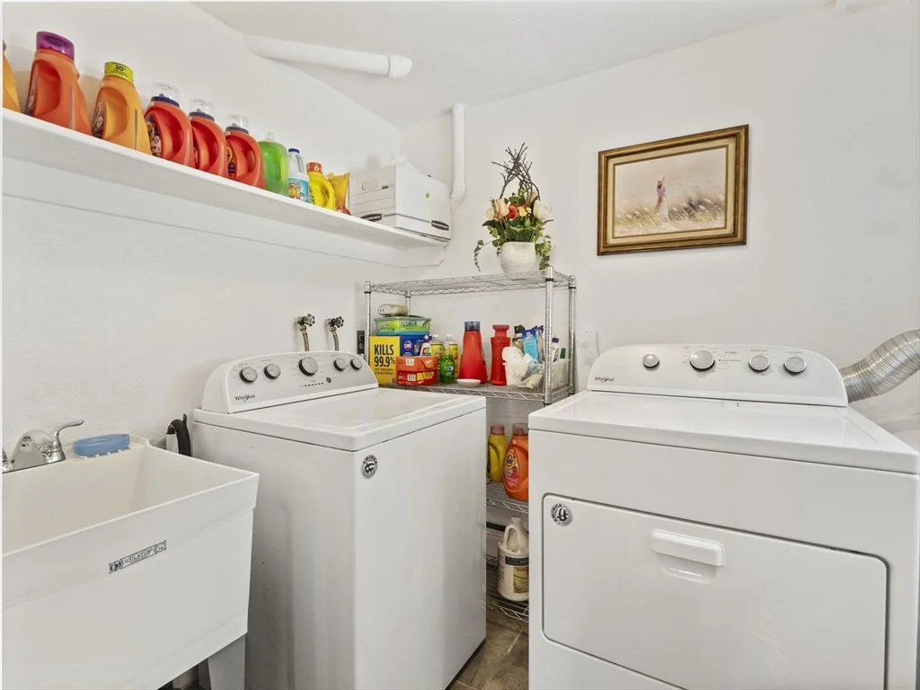 Photo of 5 Cyr Cir