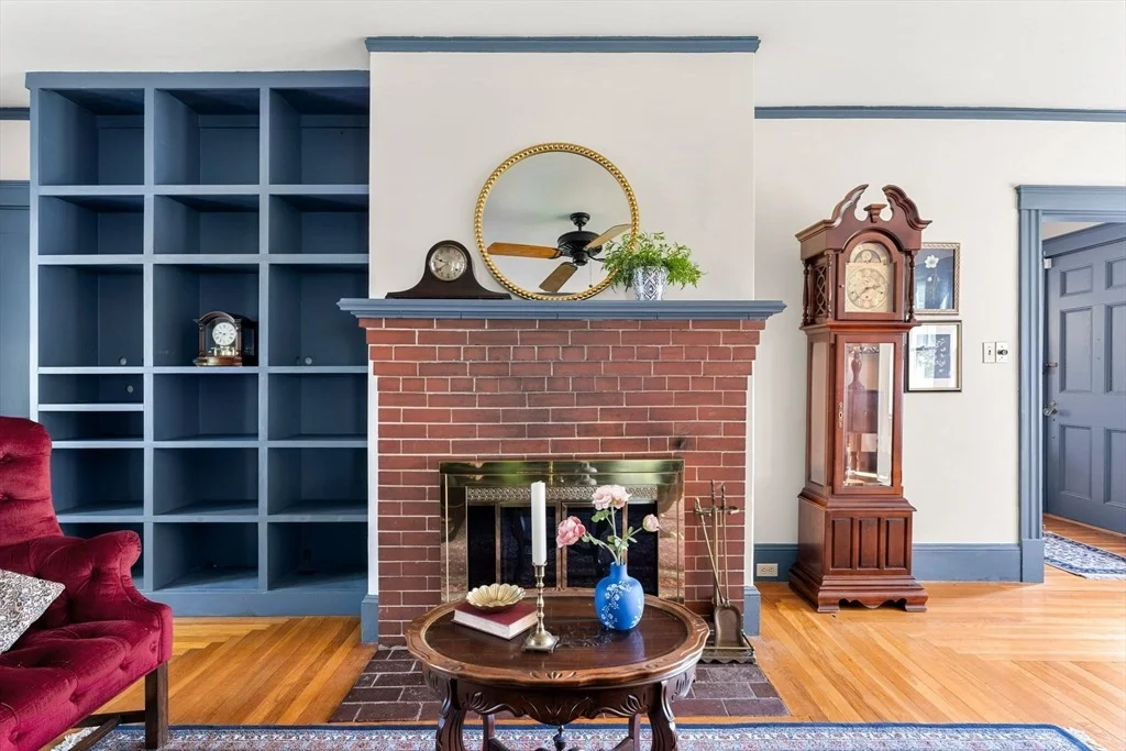 Photo of 402 Sutton St