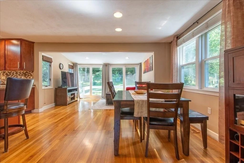 Photo of 37 Lantern Ln.
