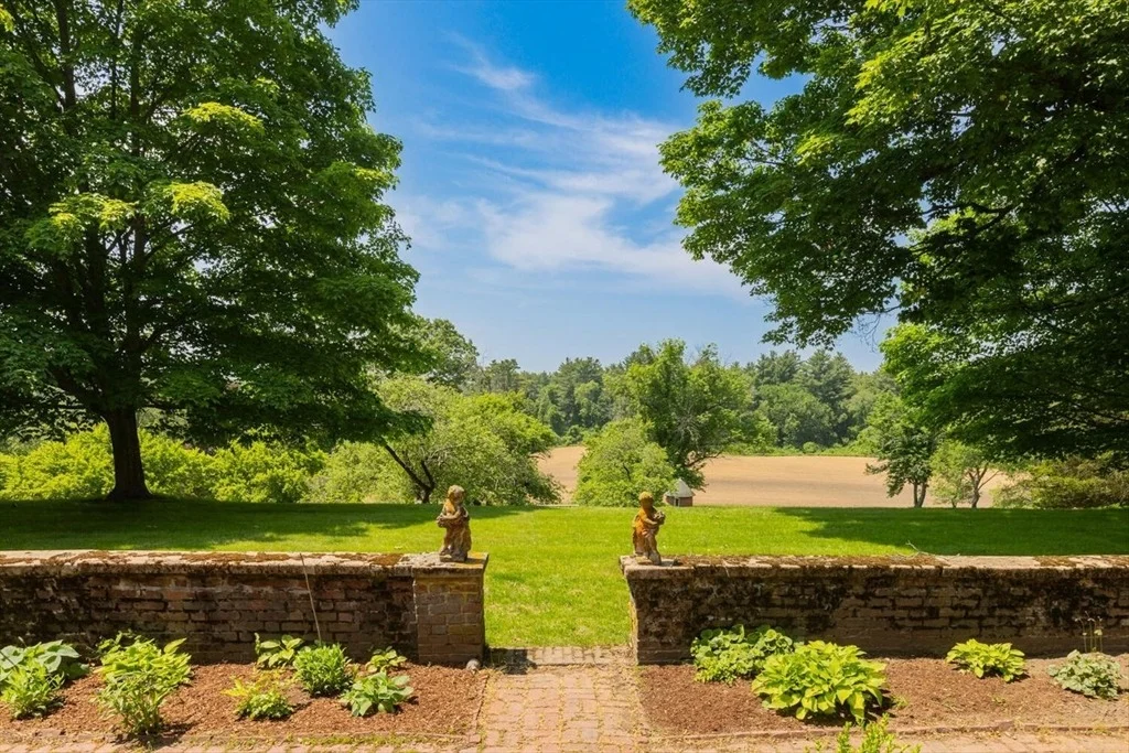 Photo of 82 River Rd