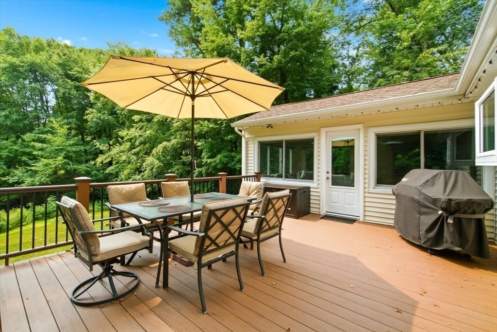 Photo of 18 Stone Dr