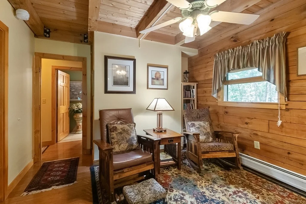 Photo of 19 Taylor Hill Rd