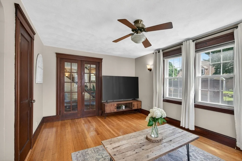 Photo of 25 Pleasant St.