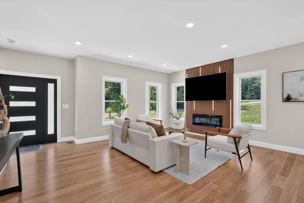 Photo of 139 Middle Rd
