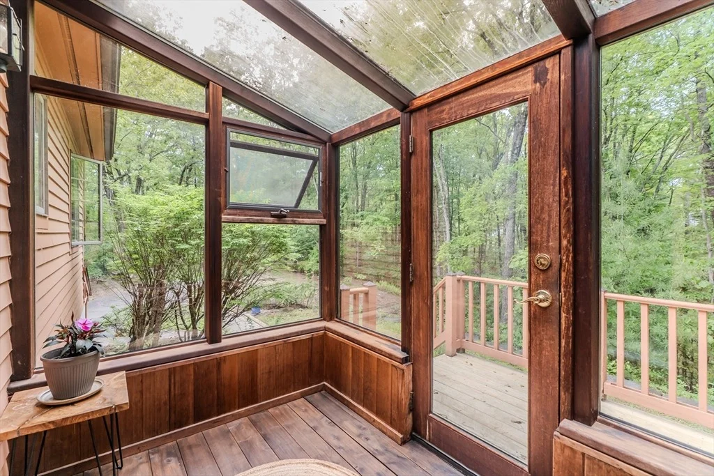 Photo of 102 Larkspur Dr