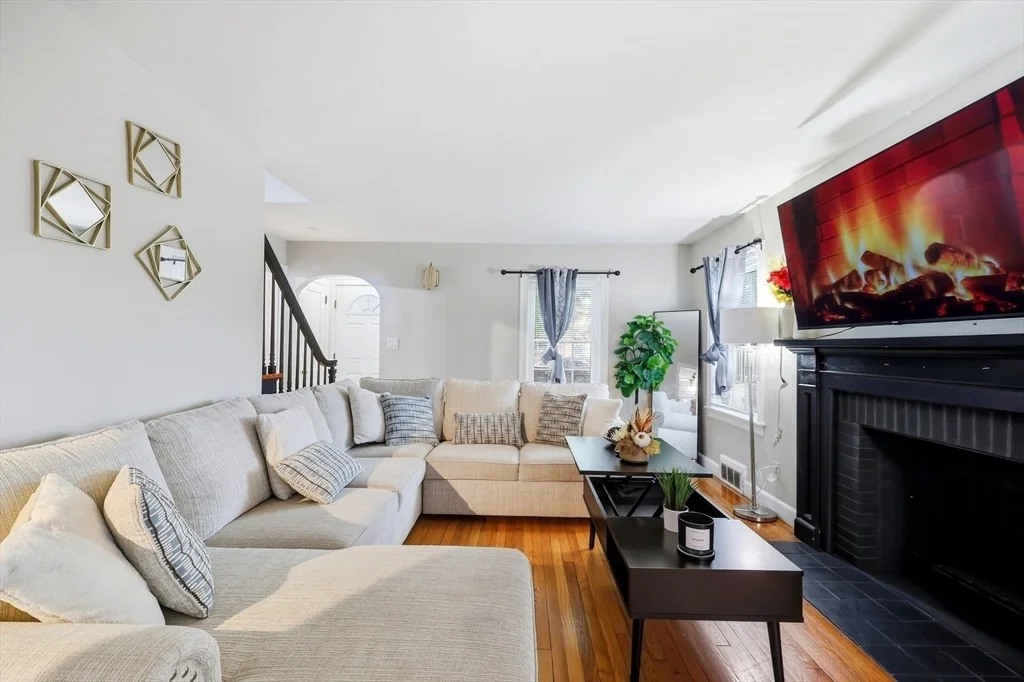 Photo of 15 Lucerne Road