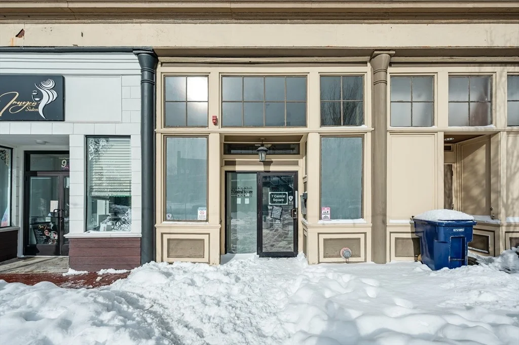 Photo of Unit 306 at 7 Central Square