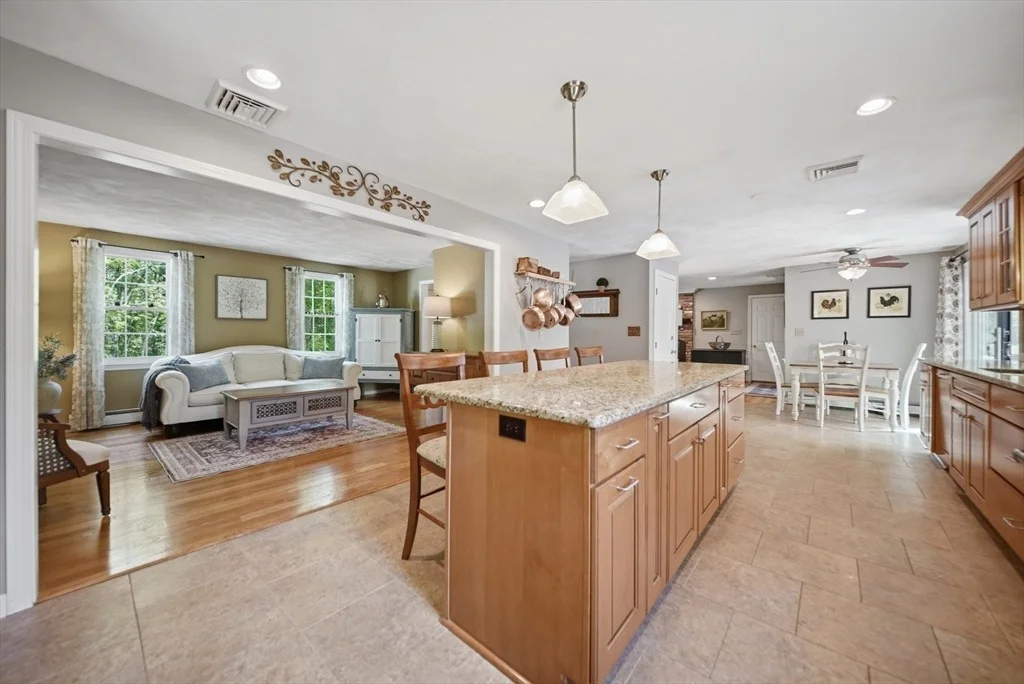 Photo of 16 Parsonage Hill Rd