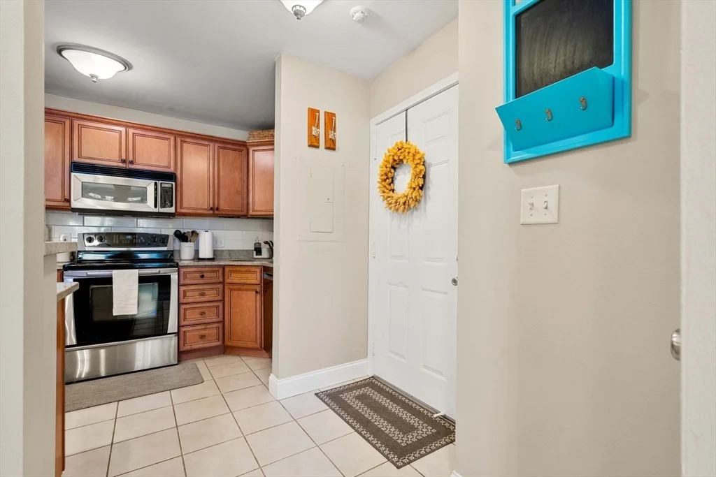 Photo of Unit E at 400 Brookside Dr