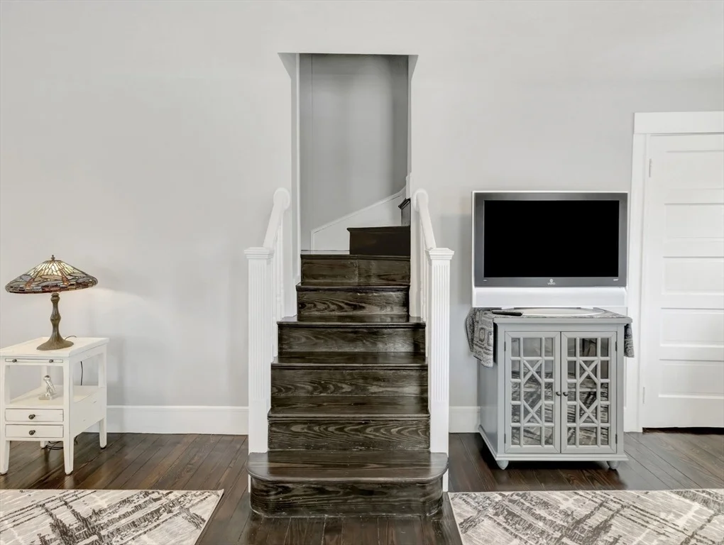 Photo of 9 C St