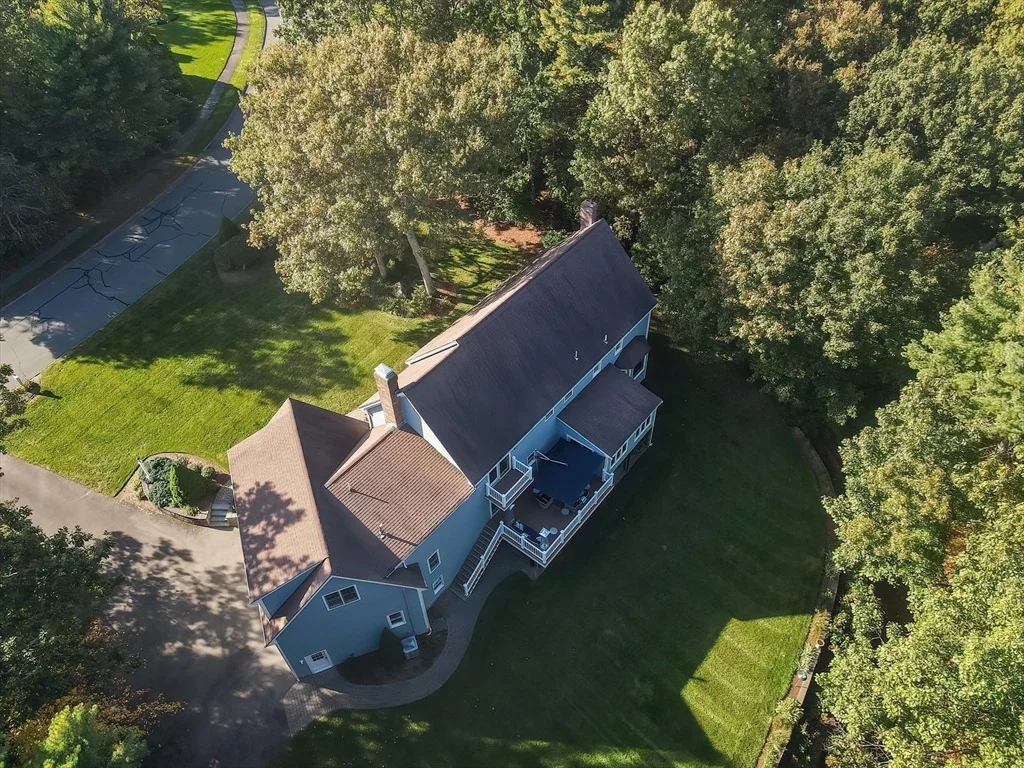 Photo of 19 Windsor Dr.