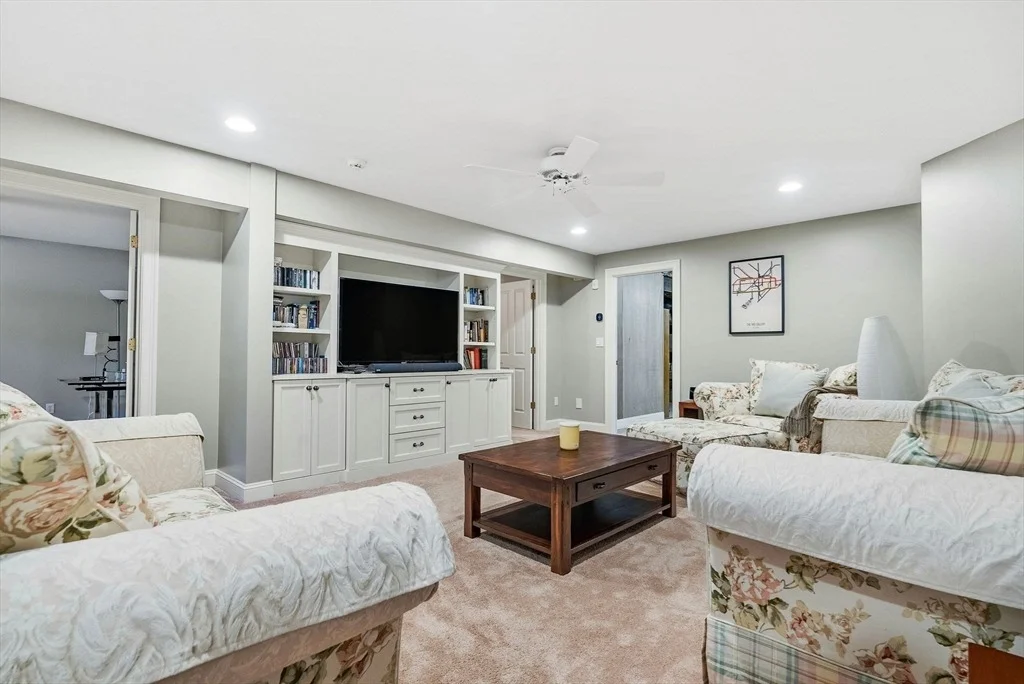 Photo of 16 Bridlefield Lane