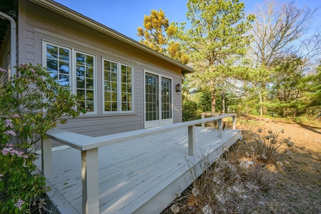 Photo of 74 Lakeview Dr