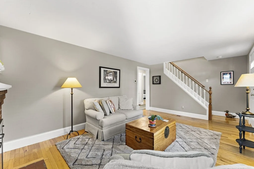 Photo of 1052 Greendale Ave