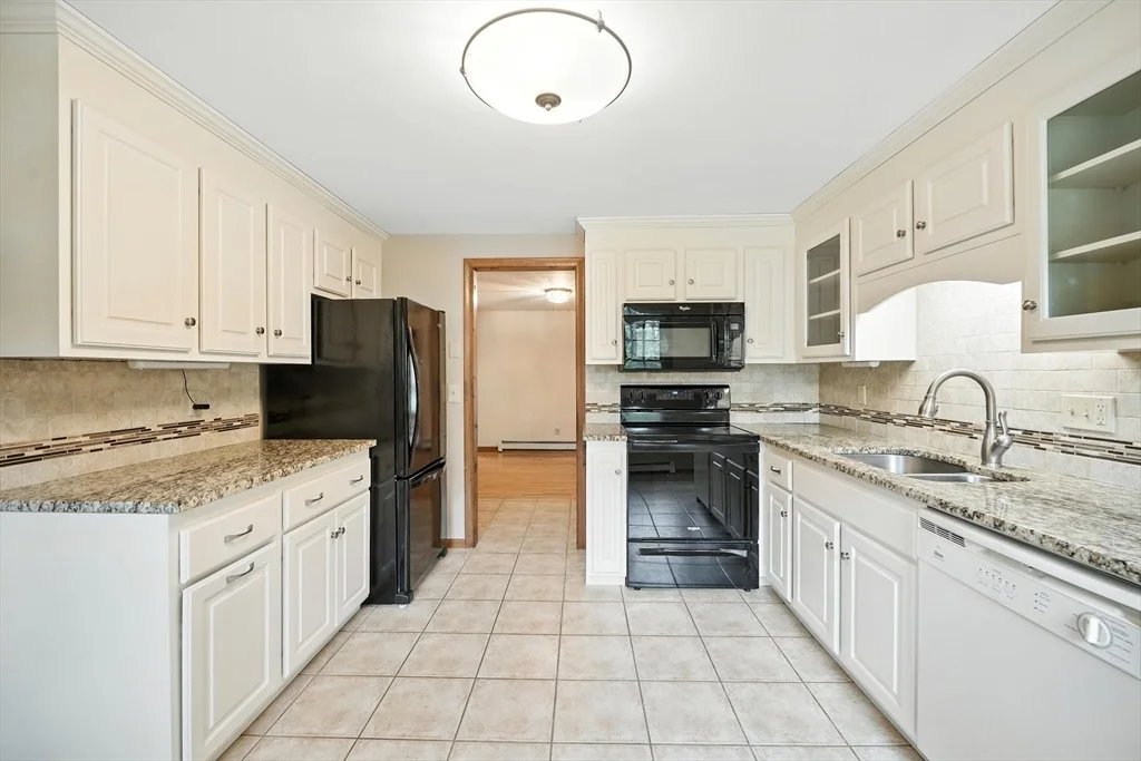 Photo of 28 Sterling Dr
