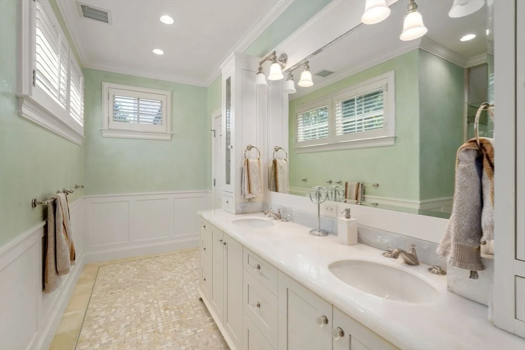 Photo of 9 Stonegate Dr